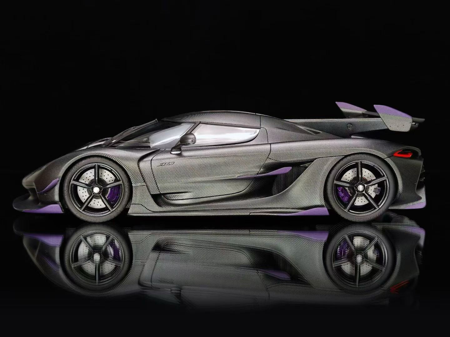 Frontiart 1/18 Koenigsegg Jesko Bare Carbon Model