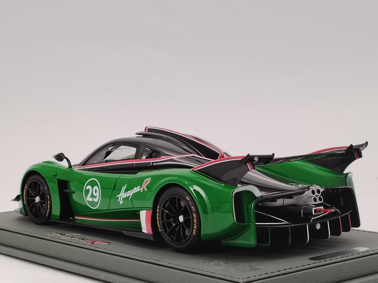 BBR 1/18 Pagani Huayra R Green Simulation Car Model