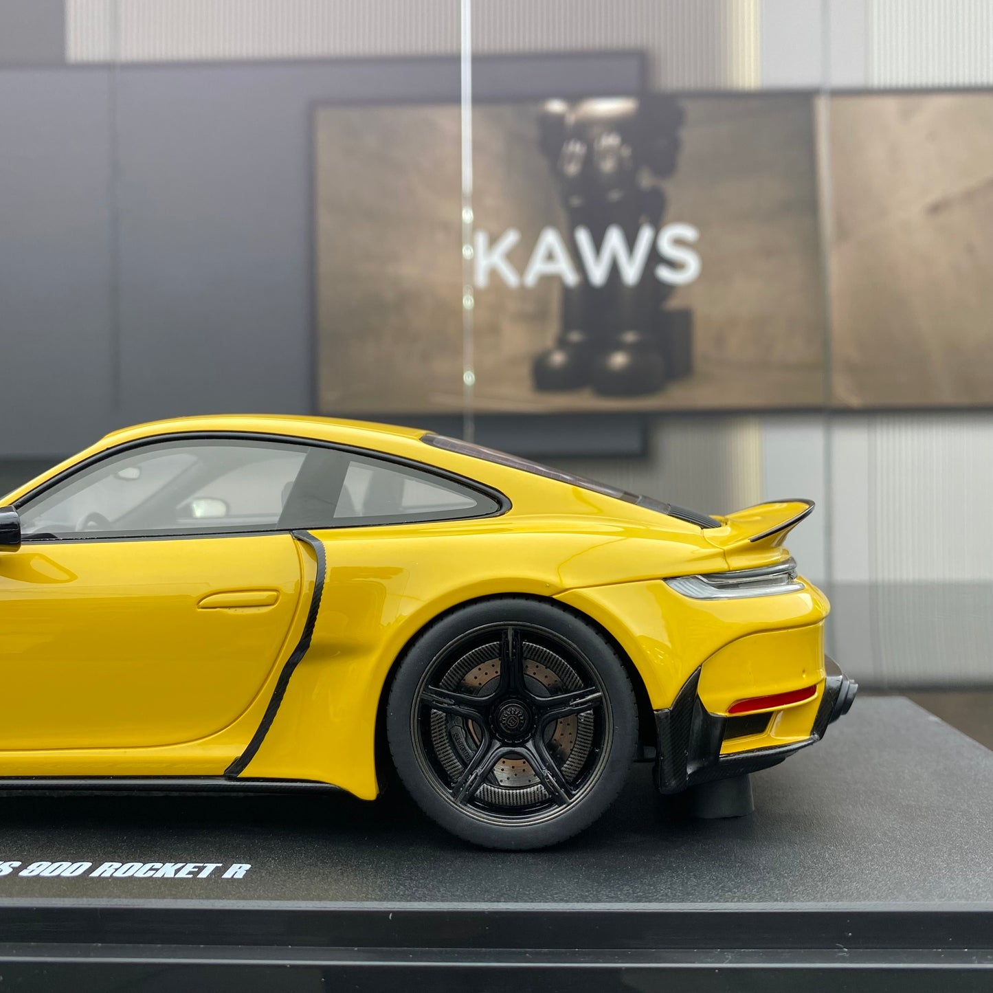 GT Spirit 1/18 Porsche BRABUS 900 ROCKET-R Yellow Simulation Car Model