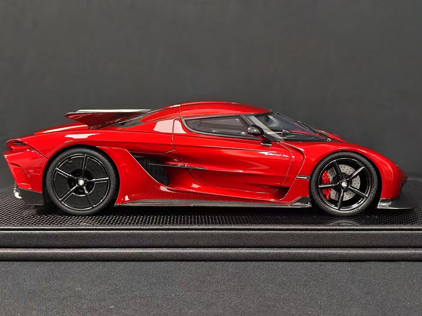 Frontiart 1/18 Koenigsegg Jesko Absolute Edition Apple Red Limited Edition Car Model Birthday Gift