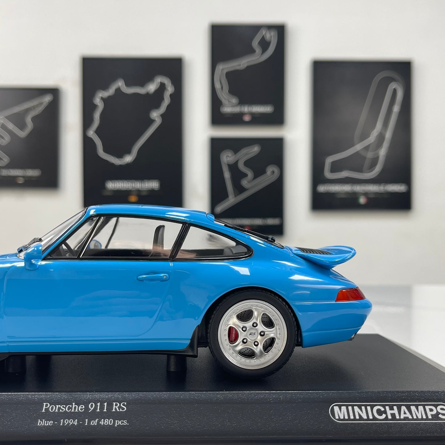 MINICHAMPS 1/18 Porsche 911 RS (993) - 1994 Blue 155061121