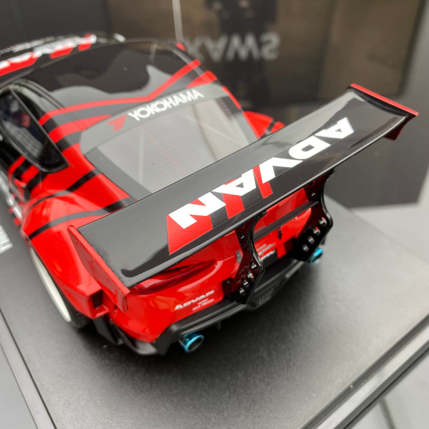 GT Spirit 1/18 Toyota Toyota Supra GR by Advan black and red painting simulation car model