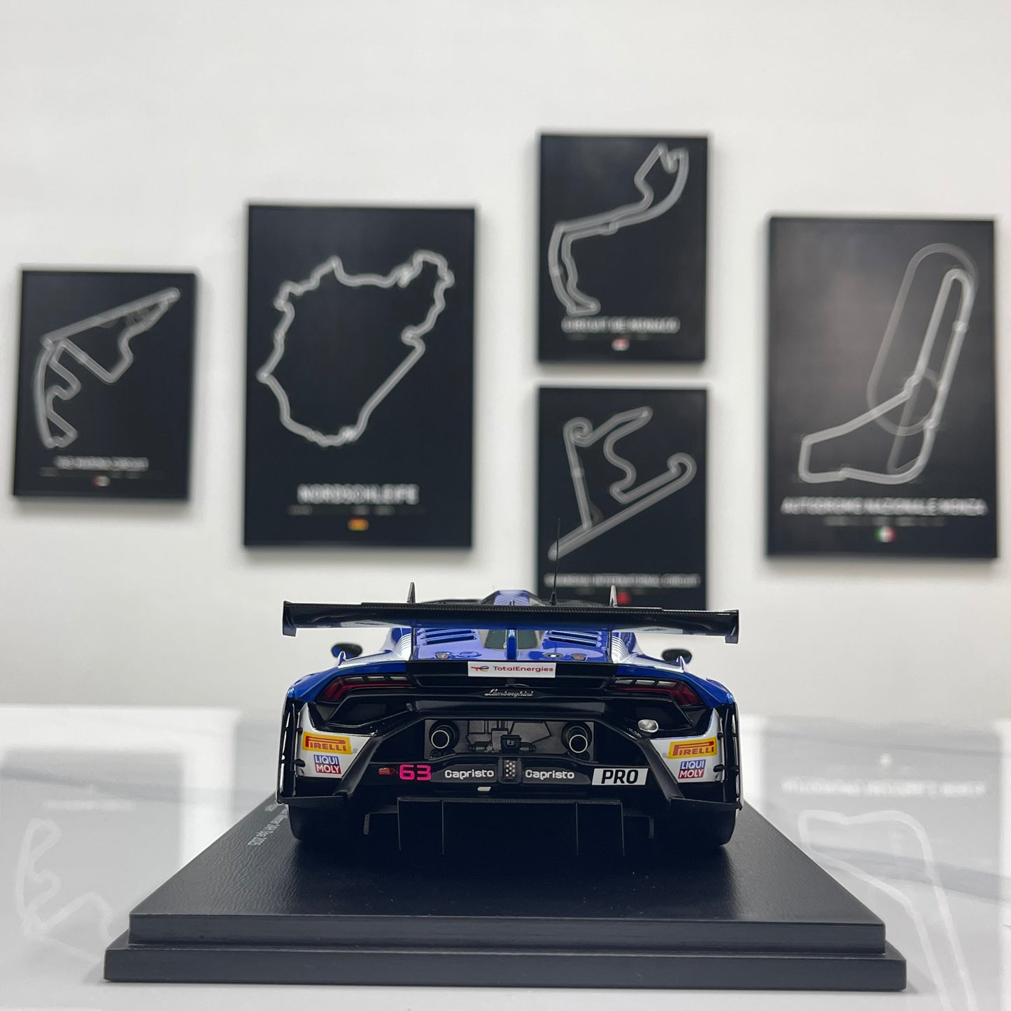 Spark 1/18 Lamborghini Huracán GT3 EVO 2 – 2025 Spa 24 Hours Winner (No. 63, Blue Livery) – 18SPA2025