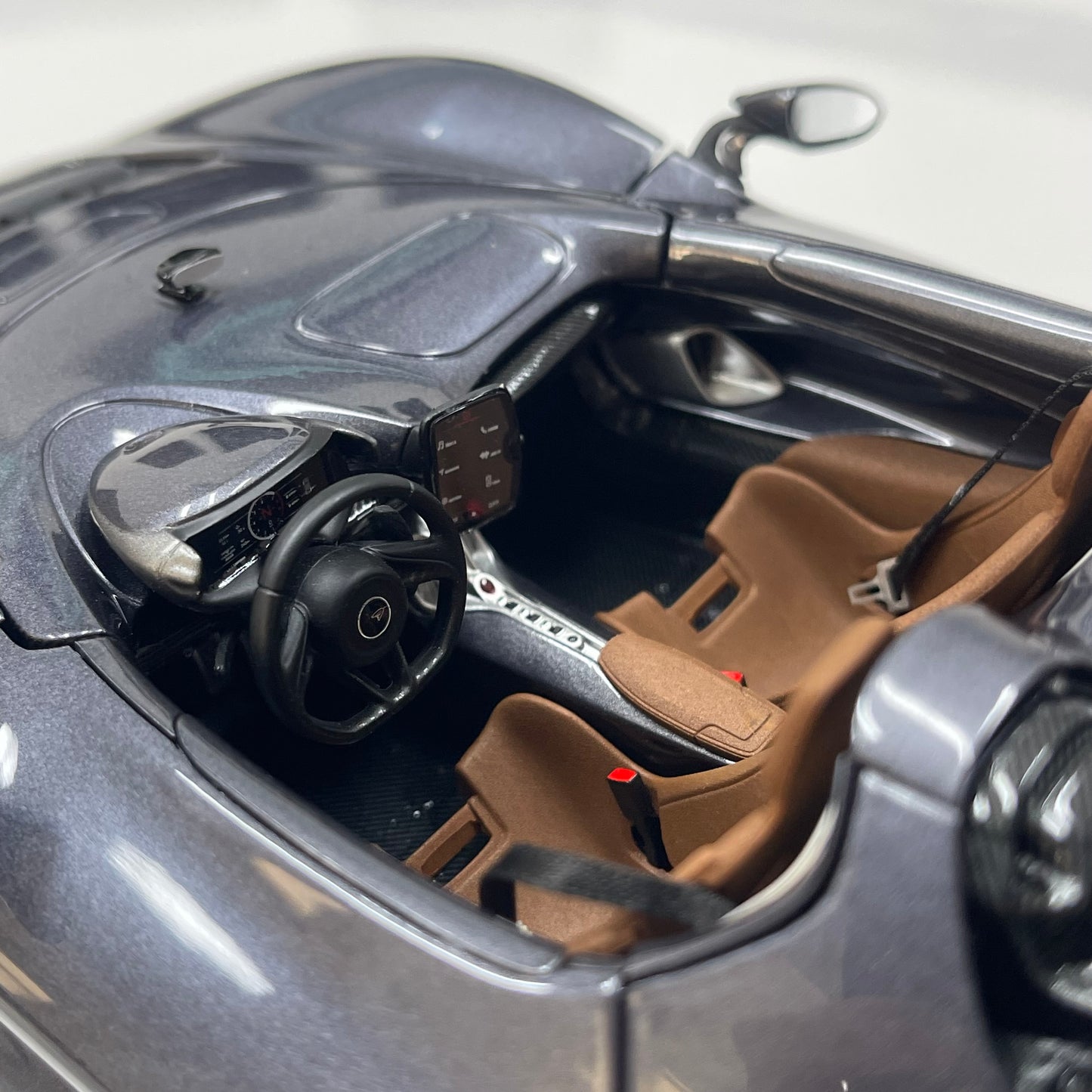 LCD 1/18 McLaren Elva Diecast Model – Metallic Grey (LCD18015-HGM)