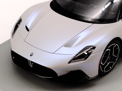 BBR 1/18 Maserati MC20 leather base white alloy model car HE180051ABBR