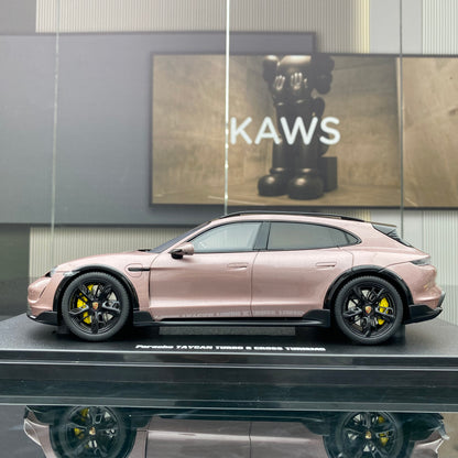 GT Spirit 1/18 Porsche Taycan Turbo S Cross Turismo simulation model