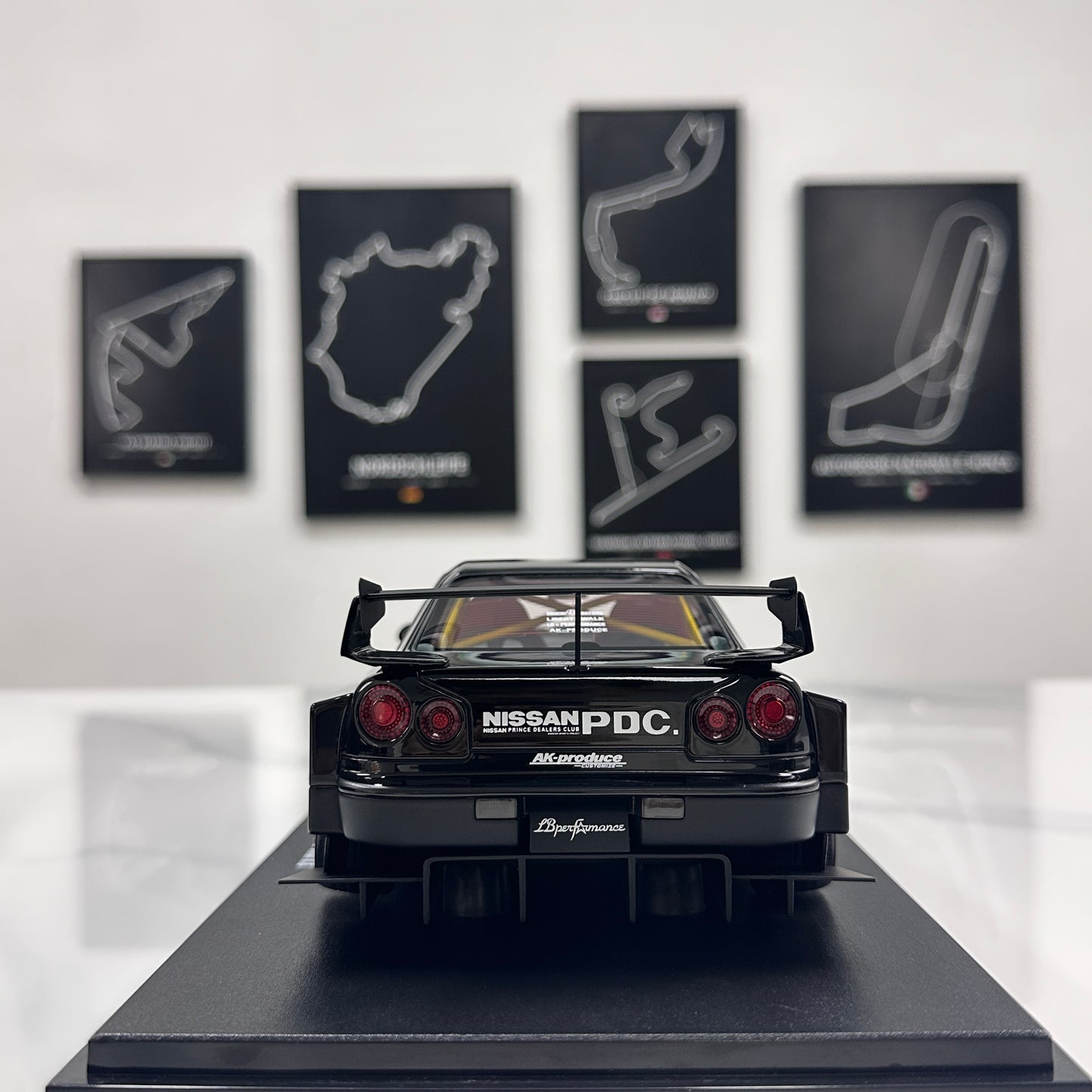 GT Spirit 1/18 Nissan Skyline GTR R34 LB - Super Silhouette Black Livery CLDC049