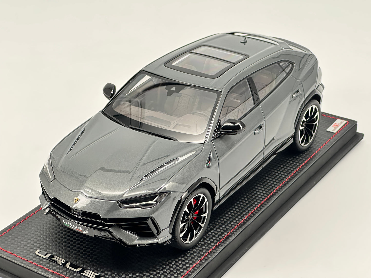 MR 1/18 Lamborghini URUS S Sunroof Edition SUV Limited Edition Car Model Ornaments