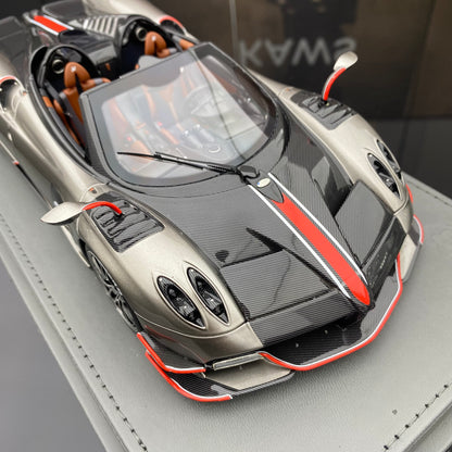 Adorno de coche de edición limitada Pagani Huaya BC #20 Silver Convertible a escala 1/18 de BBR