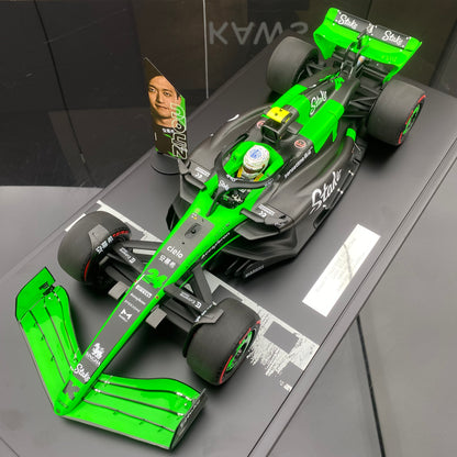 MINICHAMPS 1/12 STAKE F1 TEAMKICK SAUBER C44 Zhou Guanyu 2024 with stop sign black and green paint simulation car model