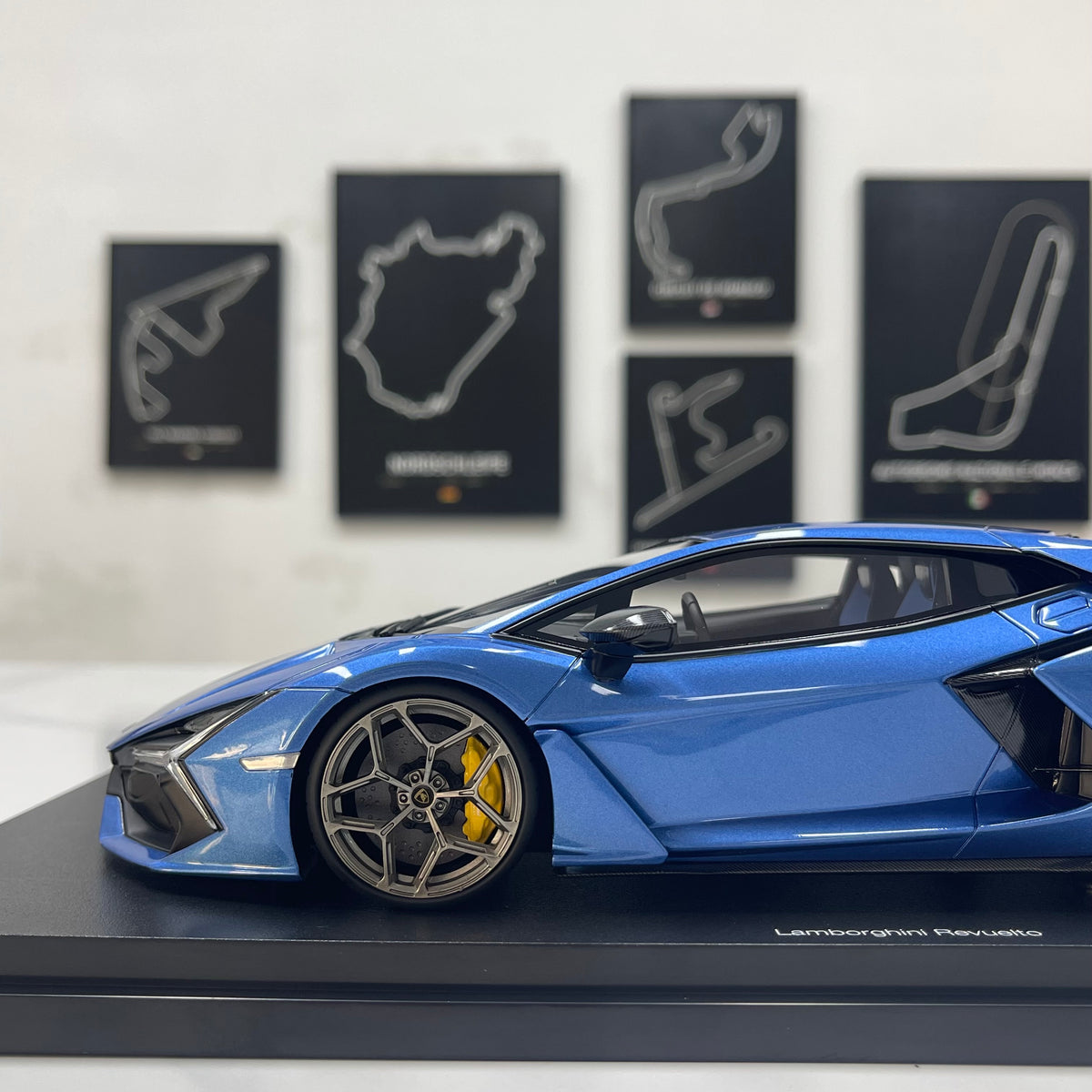 Topspeed 1/18 Lamborghini Revuelto (Blue) – TS0619