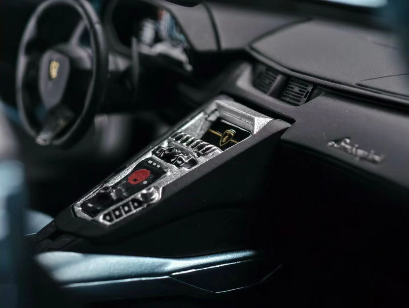 MCM 1/18 Lamborghini LP700 Resin Fully Opening Car Model