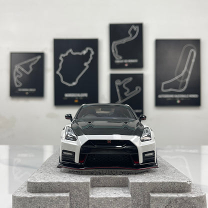 MOTORHELIX 1/18 Nissan GT-R NISMO (R35) Special Edition 2022 Brilliant Pearl White MH378