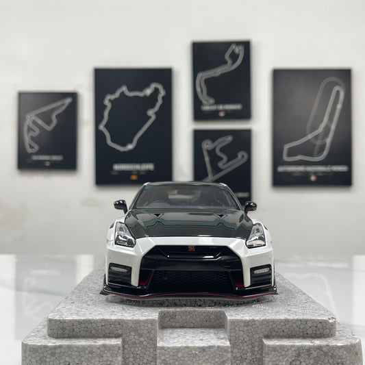 MOTORHELIX 1/18 Nissan GT-R NISMO (R35) Special Edition 2022 Brilliant Pearl White MH378