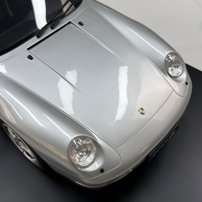 GT Spirit 1/8 Porsche 911 [993] Carrera 4S – Silver (GTS801901)