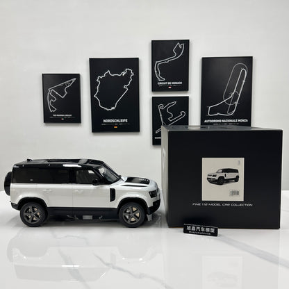 GT Spirit 1/12 Land Rover DEFENDER 110 P400X White GT554