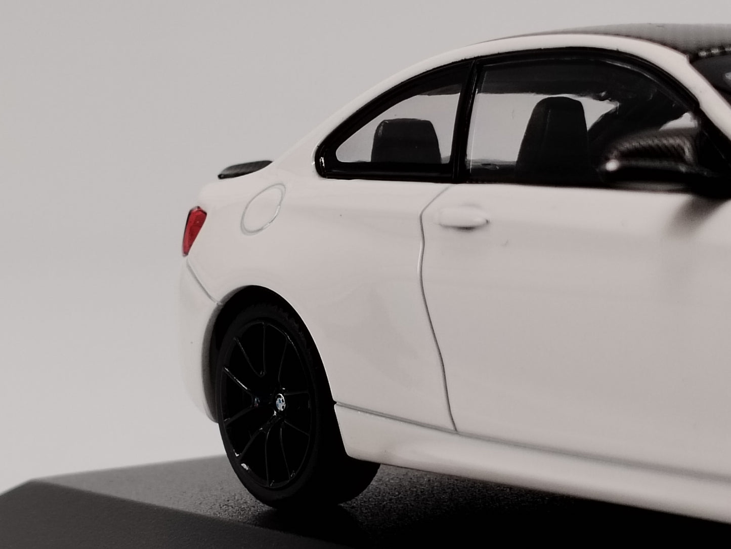 MINICHAMPS 1/43 BMW M2 CS White Alloy Car Model 410021021
