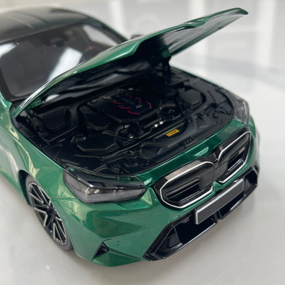 MINICHAMPS 1/18 BMW M5 2024 Metallic Green 110023800
