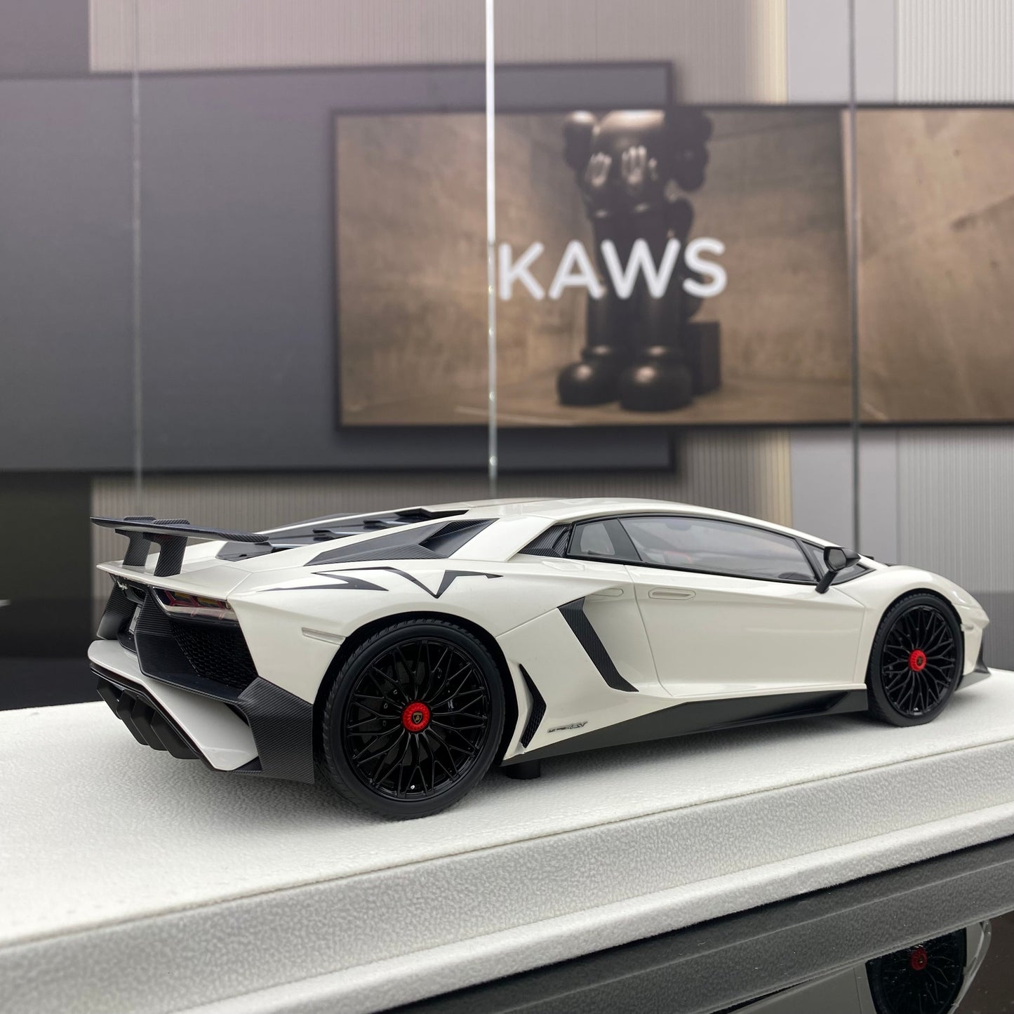 MAKE UP 1/18 Lamborghini Aventador LP750-4 SV limited edition car model