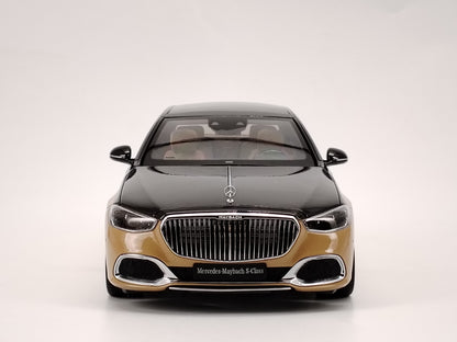 Almost Real 1/18 Mercedes-Benz Maybach S-Class Black and Yellow Alloy Simulation Model Car