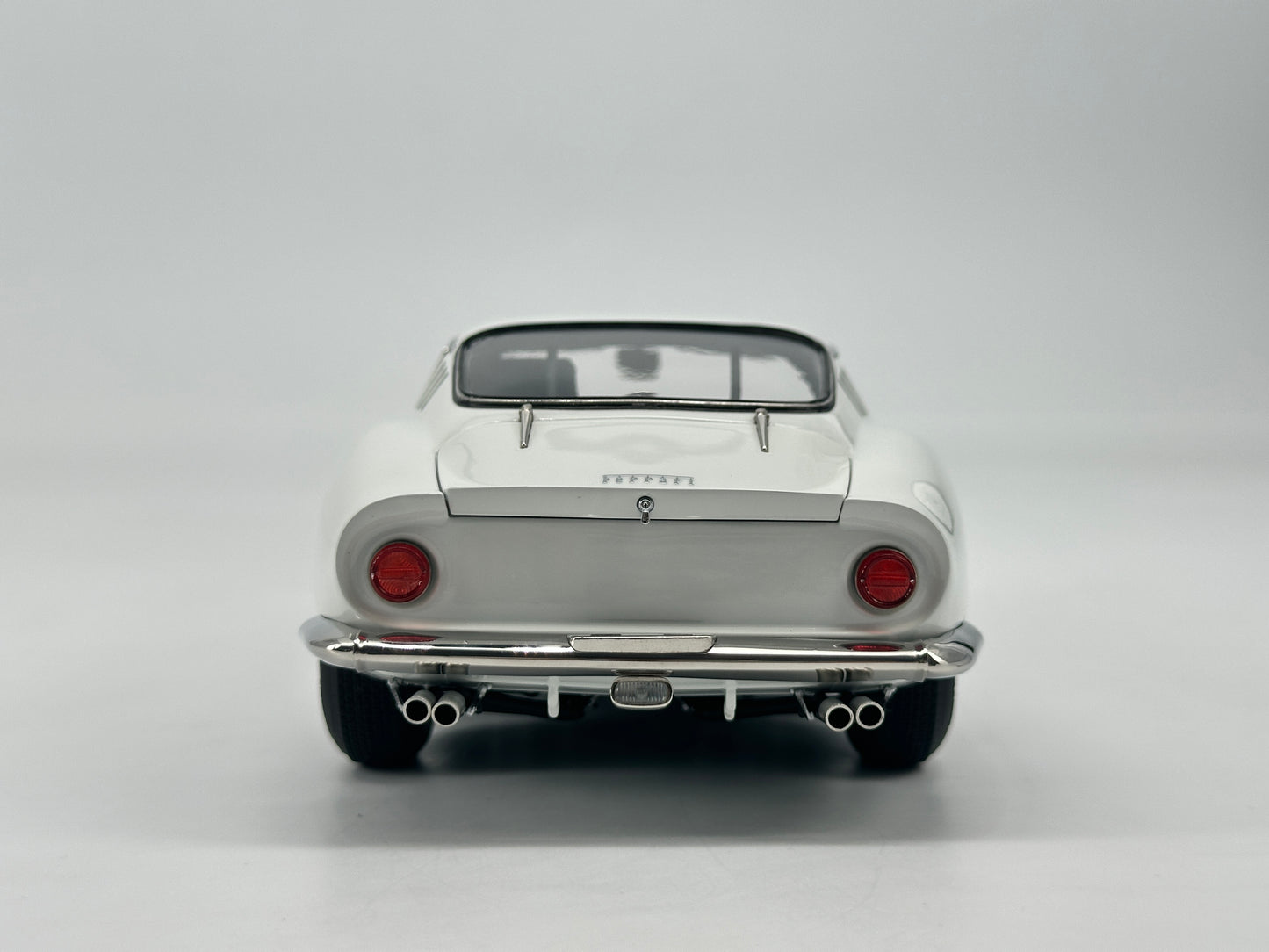 CMC 1/18 Ferrari 275 GTB White Alloy Full Open Car Model Ornaments