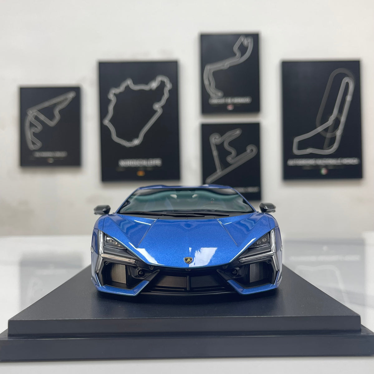 Topspeed 1/18 Lamborghini Revuelto (Blue) – TS0619