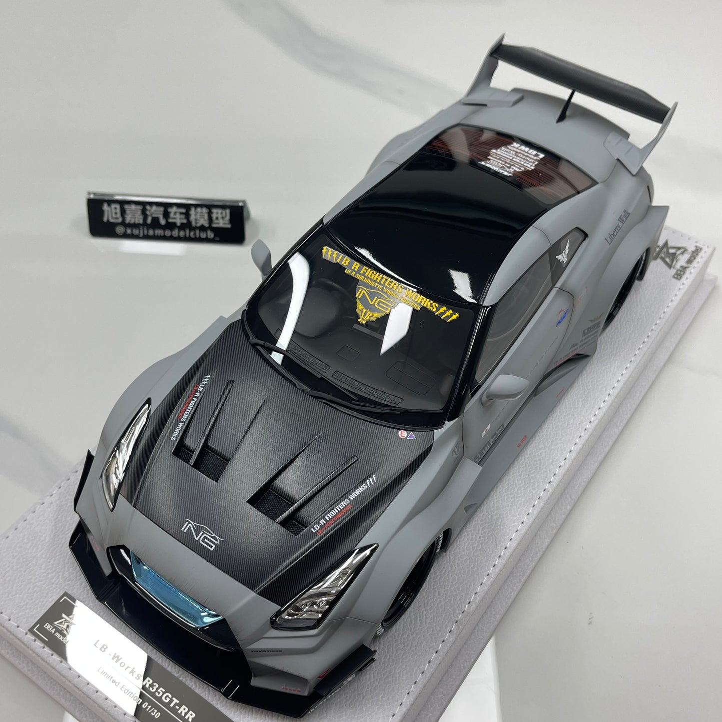 BBA MODEL 1/18 Nissan GTR 35GT-RR Fighter Gray Limited Edition Model Car