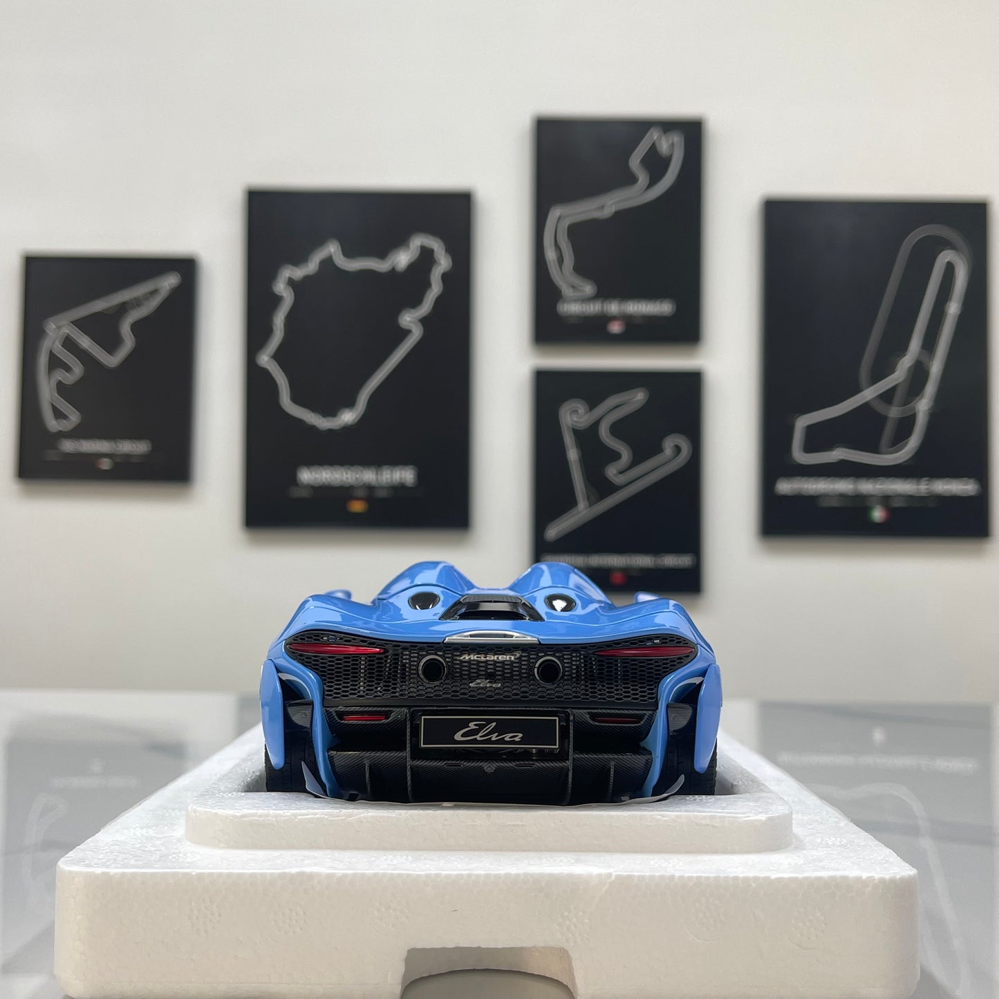 LCD 1/18 McLaren Elva Diecast Model — Sky Blue (LCD18015-BU)