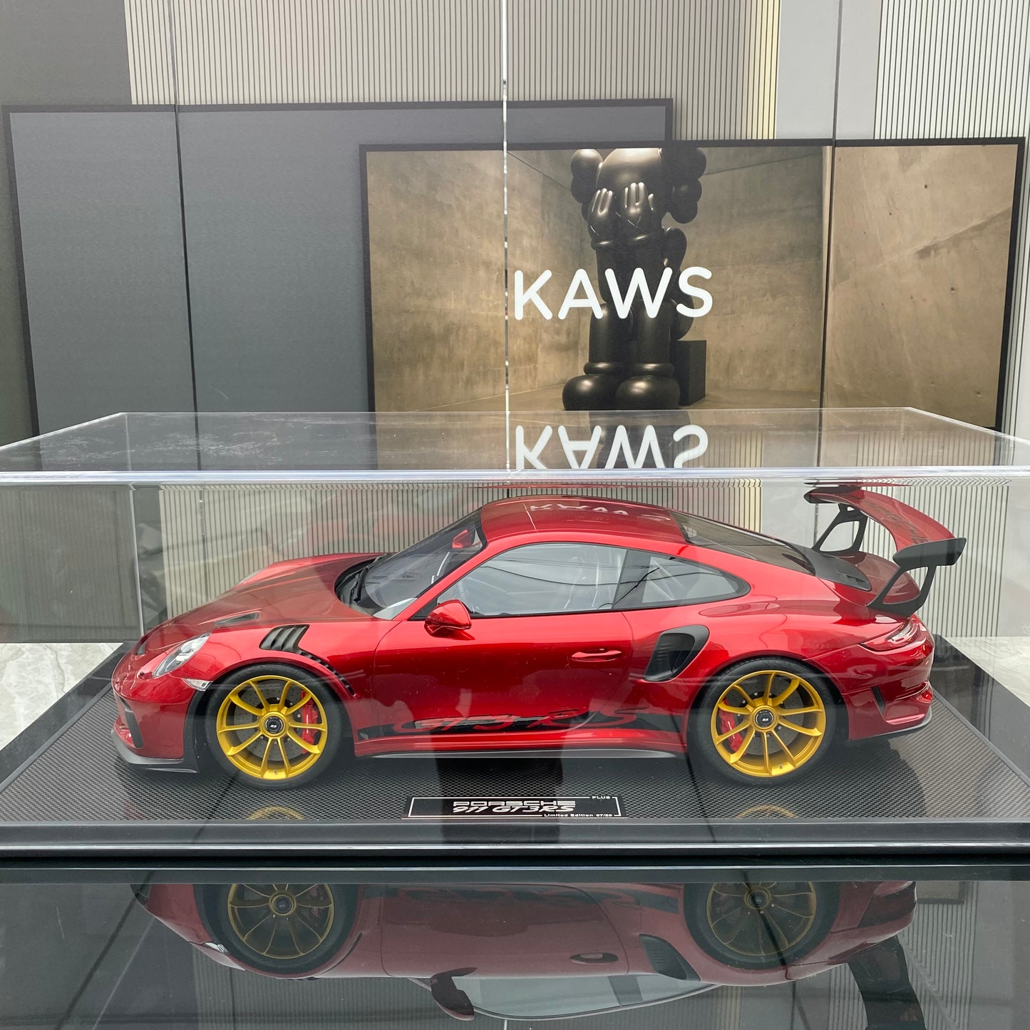 DM 1/8 Porsche 911 GT3RS high-end ornamental resin limited edition car model