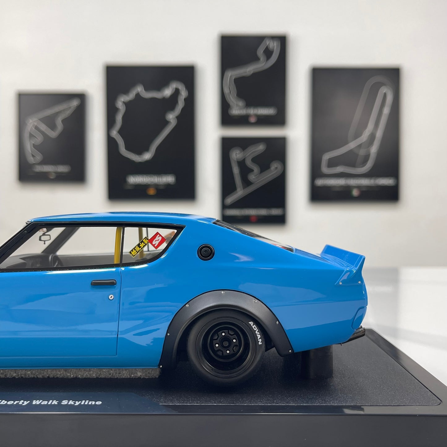 OTTO 1/18 Nissan Skyline 2000 GT-R (KPGC110) by LB-Works - Blue (OT1210)
