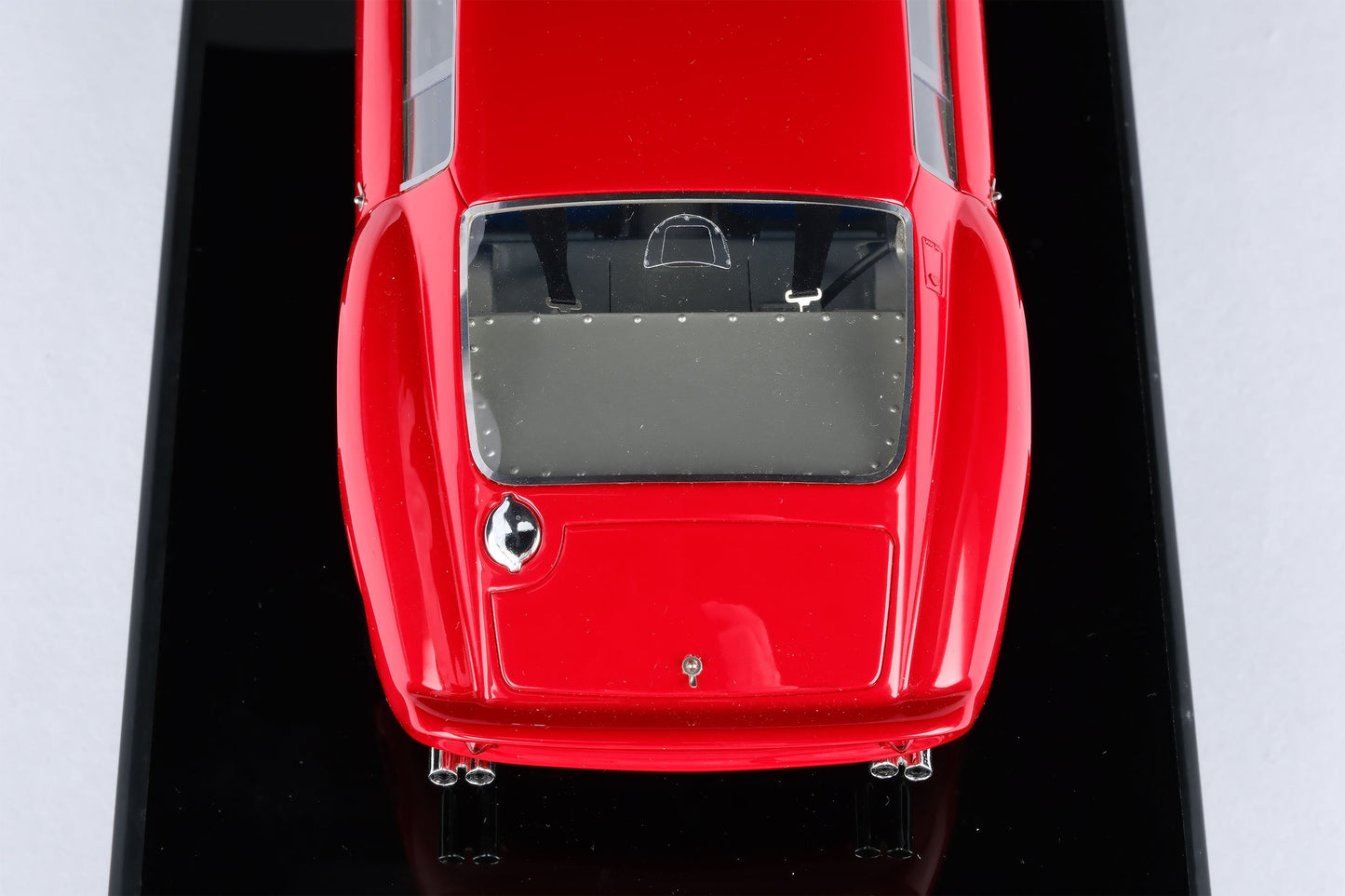 Amalgam 1/18 Ferrari 250GTO road version resin enclosed car model