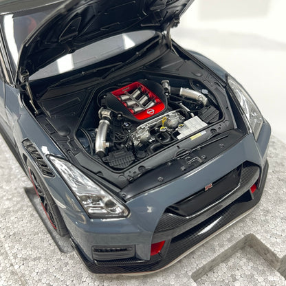 MOTORHELIX 1/18 Nissan GT-R NISMO (R35) Special Edition 2022 Stealth Grey Alloy Model Car