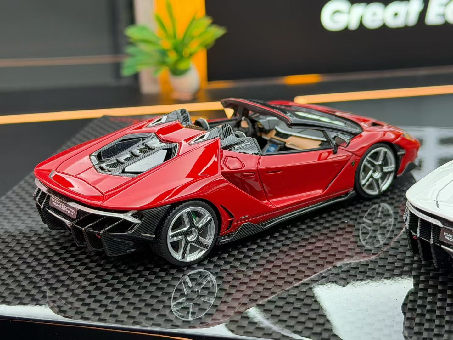 MR 1:43 Lamborghini Centenario Roadster Three-Car Set 01/01 DDJ113