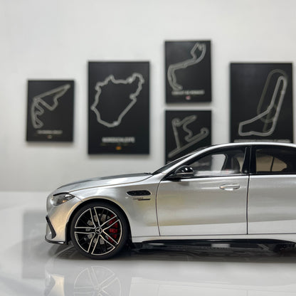 NZG 1/18 Mercedes-AMG C63 S E Performance – Tech Silver (111200055)