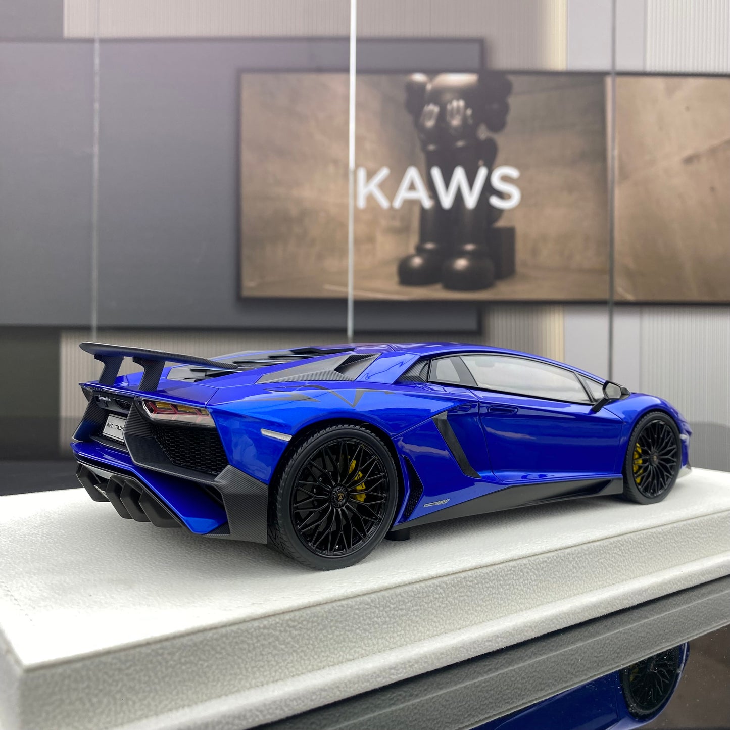 MAKE UP 1/18 Lamborghini Aventador LP750-4 SV limited edition car model