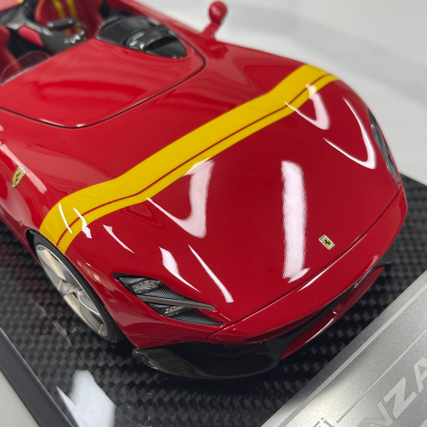 CE 1/18 Ferrari Monza SP2 – Prancing Horse Red – CE012