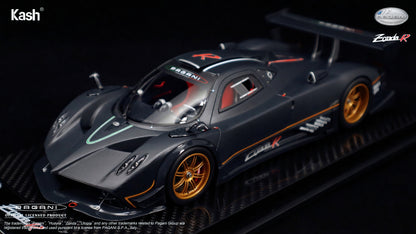 Kash Model 1/18 Pagani
Zonda R Carbon Fiber
Matt Black Limited
599pcs KPZR001