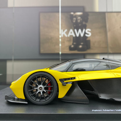 Topspeed 1/18 Aston Martin Valkyrie Sunburst simulation car model ornament