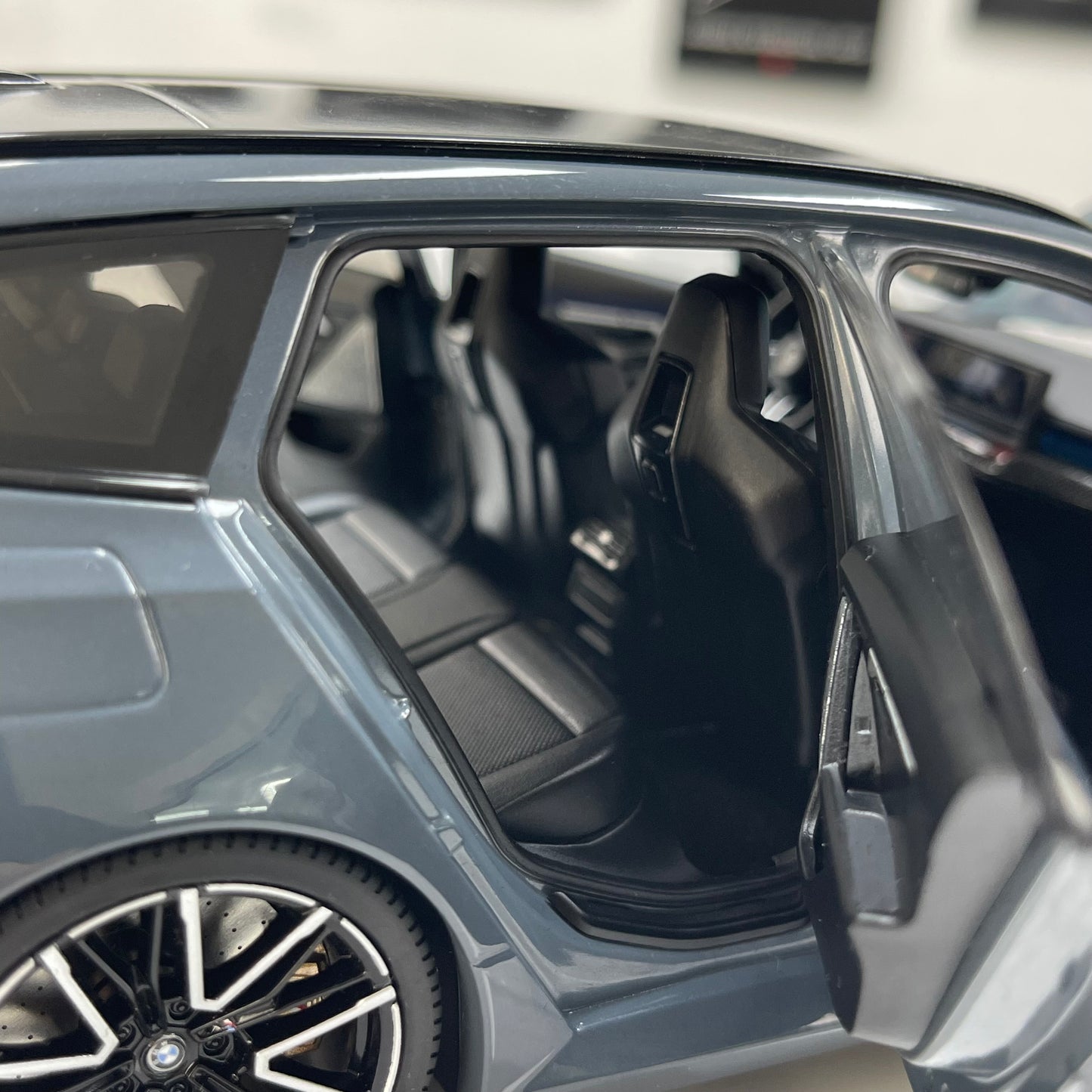 MINICHAMPS 1/18 BMW M5 Touring (2024) – Metallic Grey (110023901)