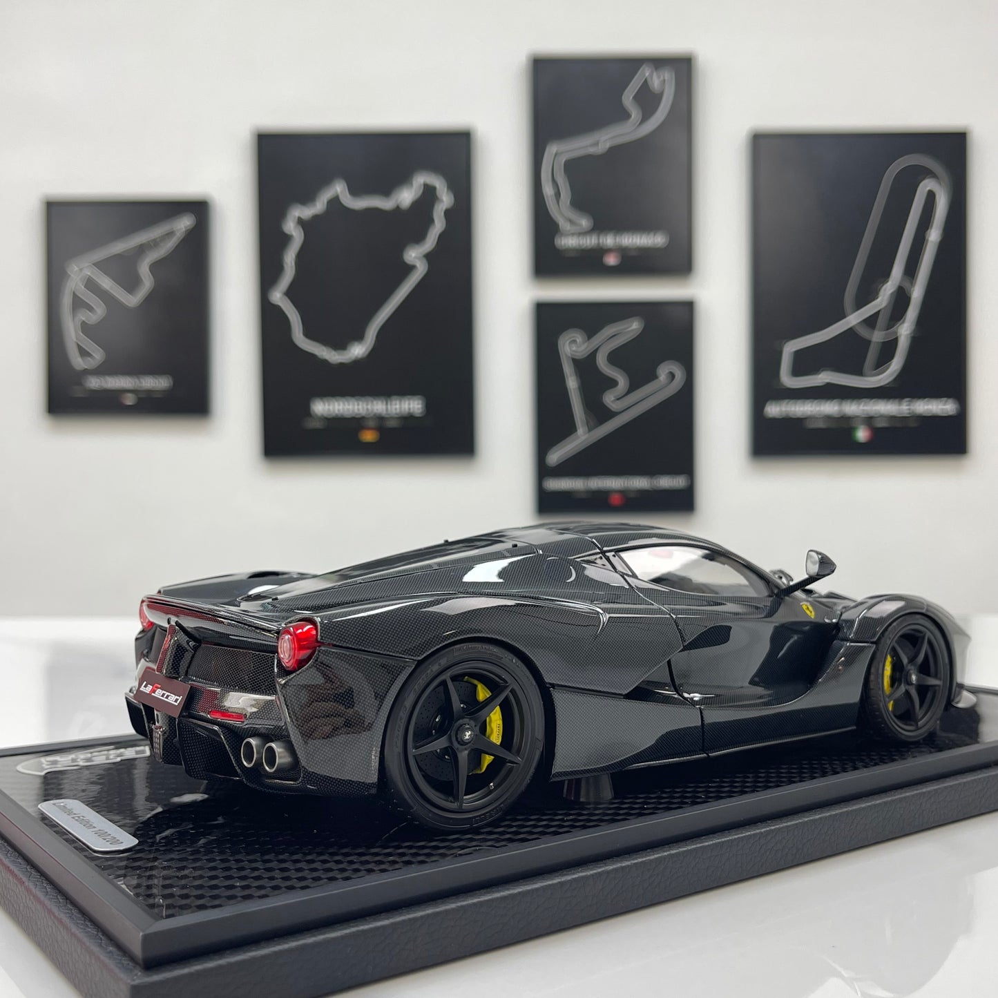 BBR 1/18 Ferrari LaFerrari, Alloy Alloy Fully Open, Carbon Fiber Sole, Black Knight BBR182244A