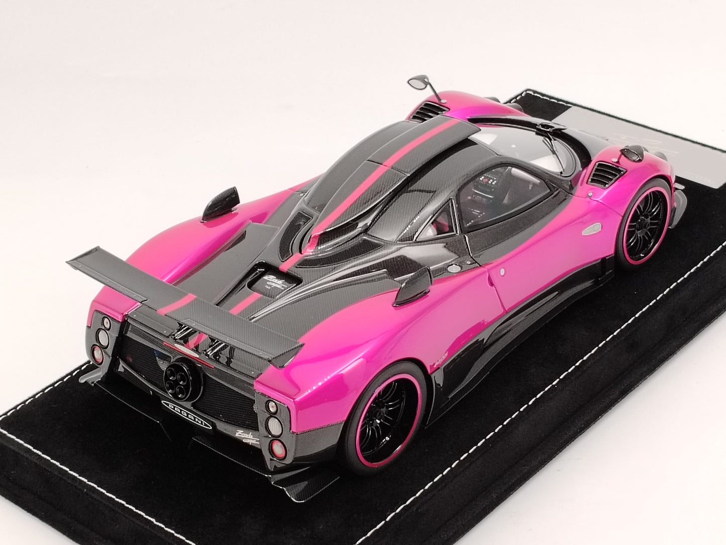 HH Model 1/18 Pagani Zonda Cinque Coupe Electric Pink Limited Edition Car Model