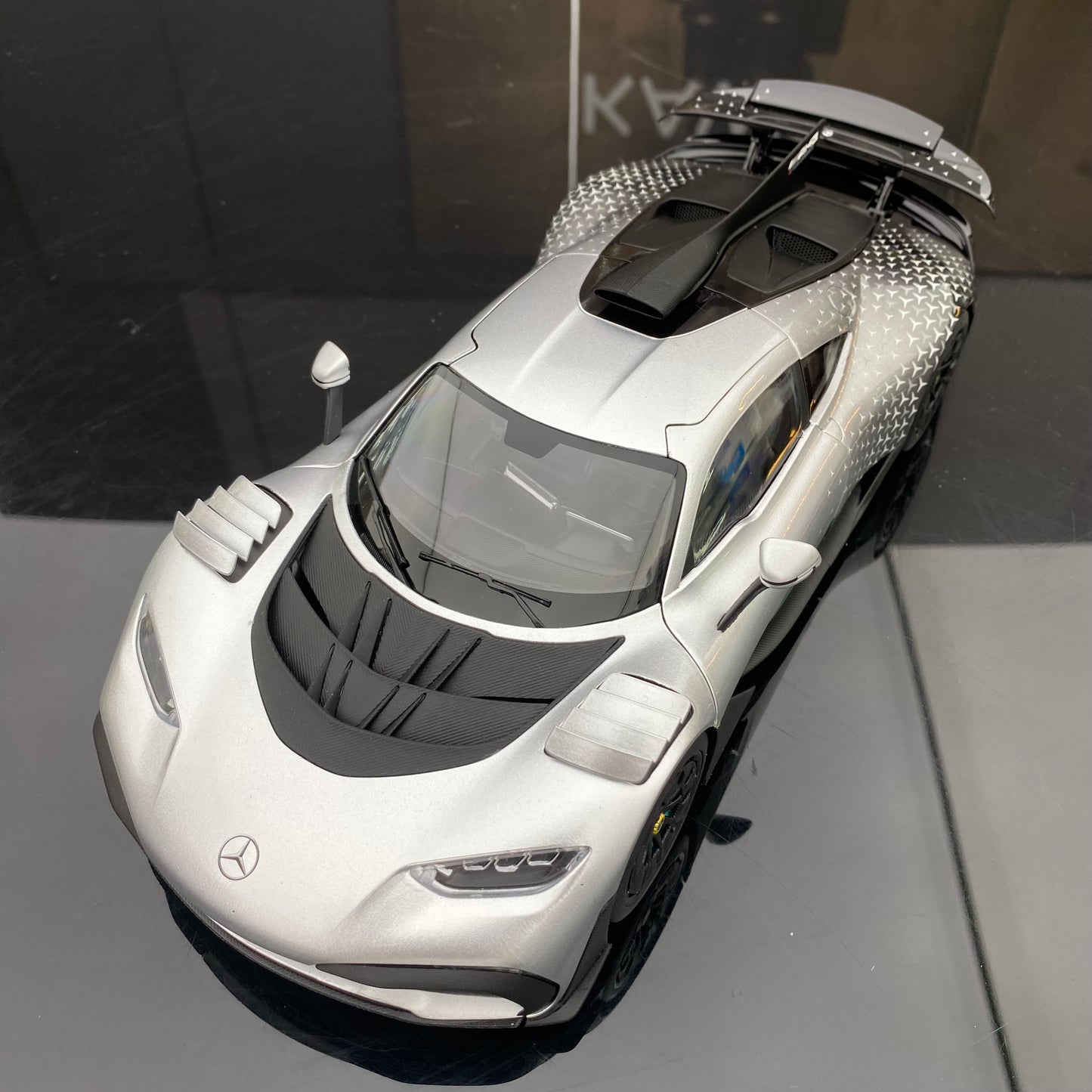 NZG 1/18 Mercedes Benz AMG ONE Starlight Paint Simulation Car Model