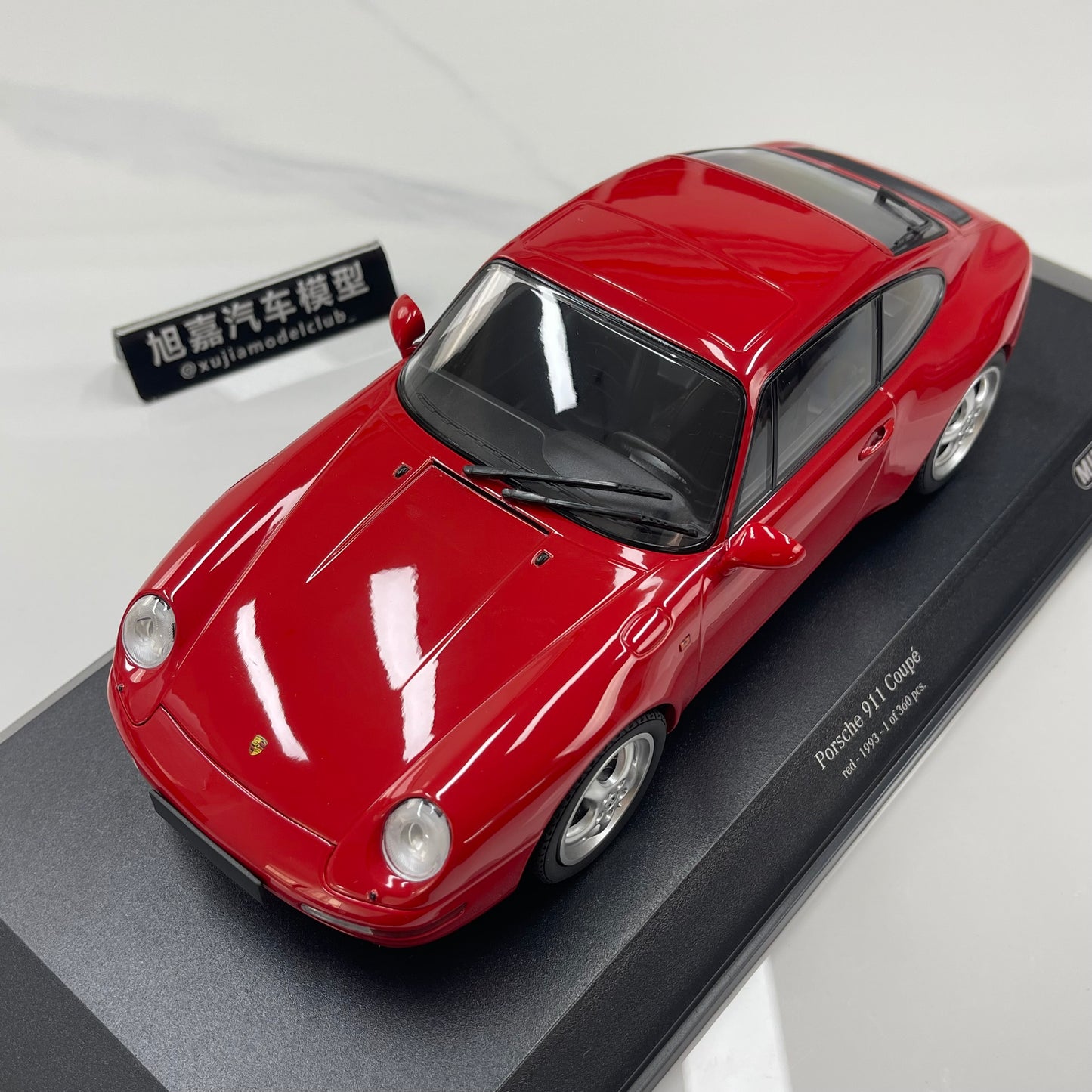 MINICHAMPS 1/18 Porsche 911 (993) 1993 Red 155061102
