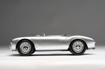 Amalgam 1/18 Porsche 550 Spyder old simulation car model ornaments
