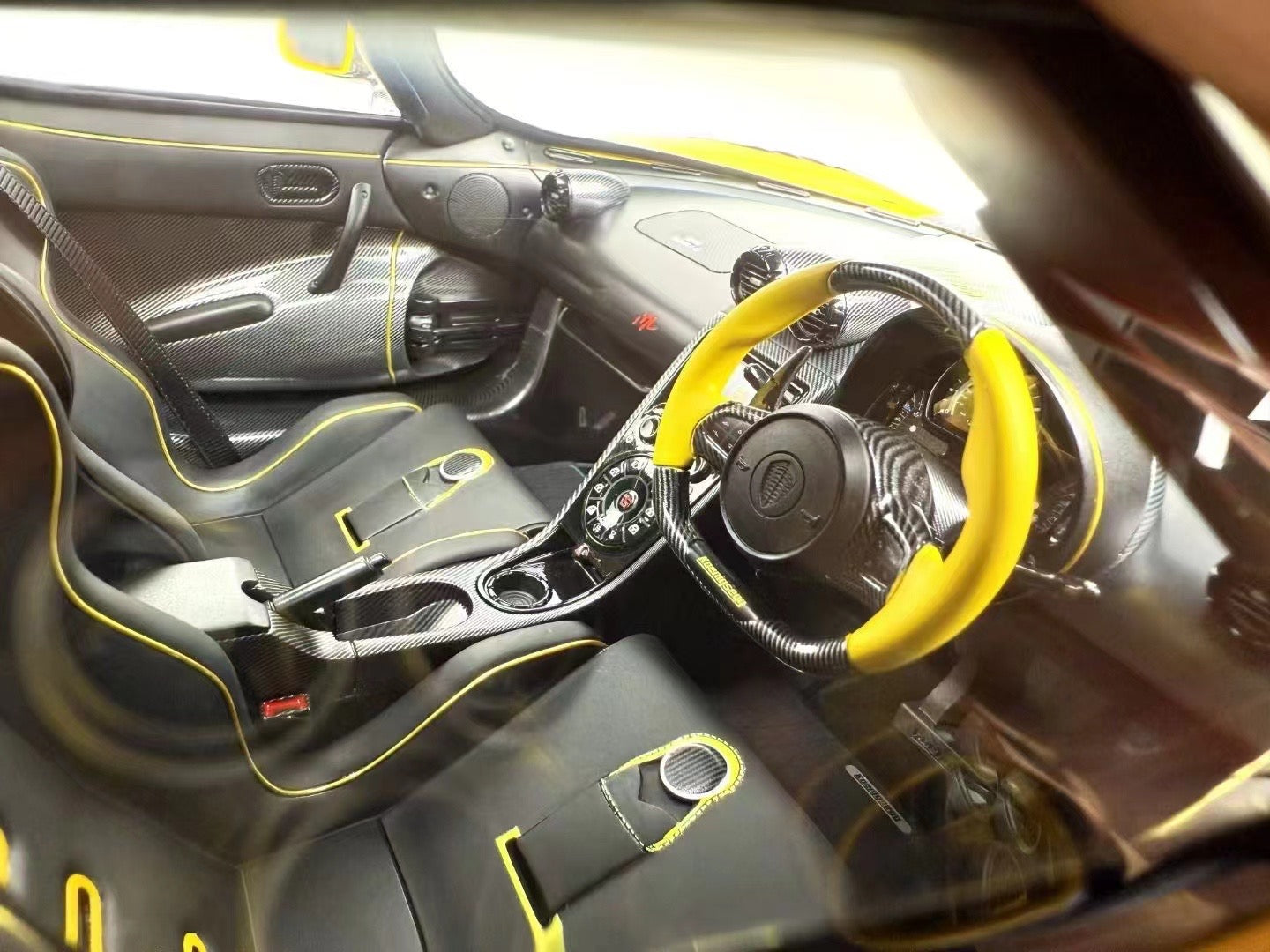 【pre-sell】Frontiart 1/8 Koenigsegg Agera ML Locke Yellow Limited Edition High-End Car Model Ornament