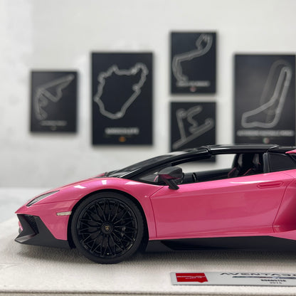 MAKEUP 1/18 Lamborghini Aventador LP750-4 SV Roadster (2015) – Pink (EML007H)