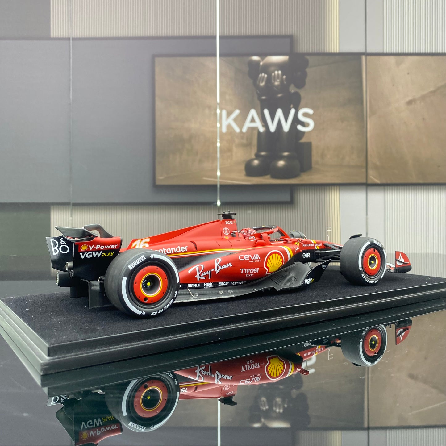 looksmart 1/18 Ferrari SF-24 2024 Saudi Grand Prix F1 third place No. 16 Leclerc