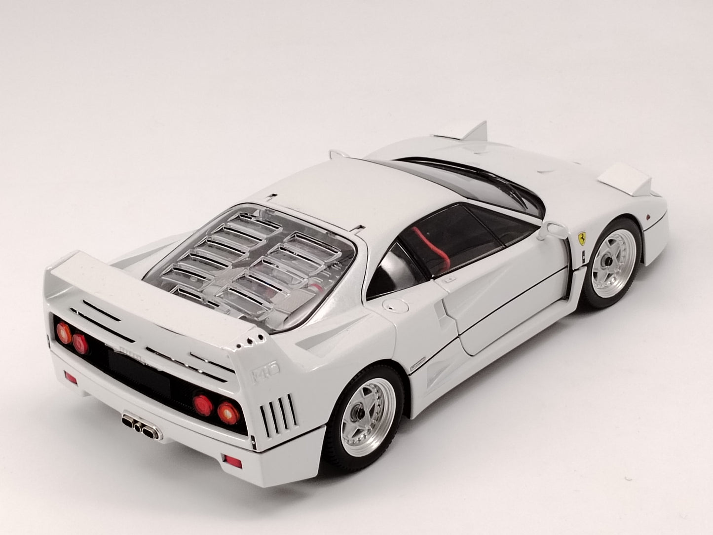 kyosho 1/18 Ferrari F40 Pearl White Alloy Full Open Car Model