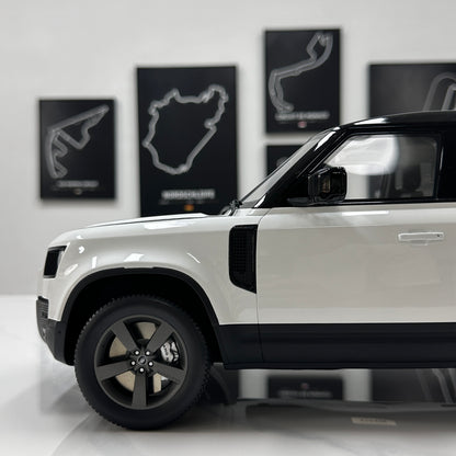 GT Spirit 1/12 Land Rover DEFENDER 110 P400X White GT554