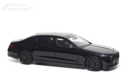 Almost real 1/18 Mercedes-Benz Maybach S680 new S-class alloy car model